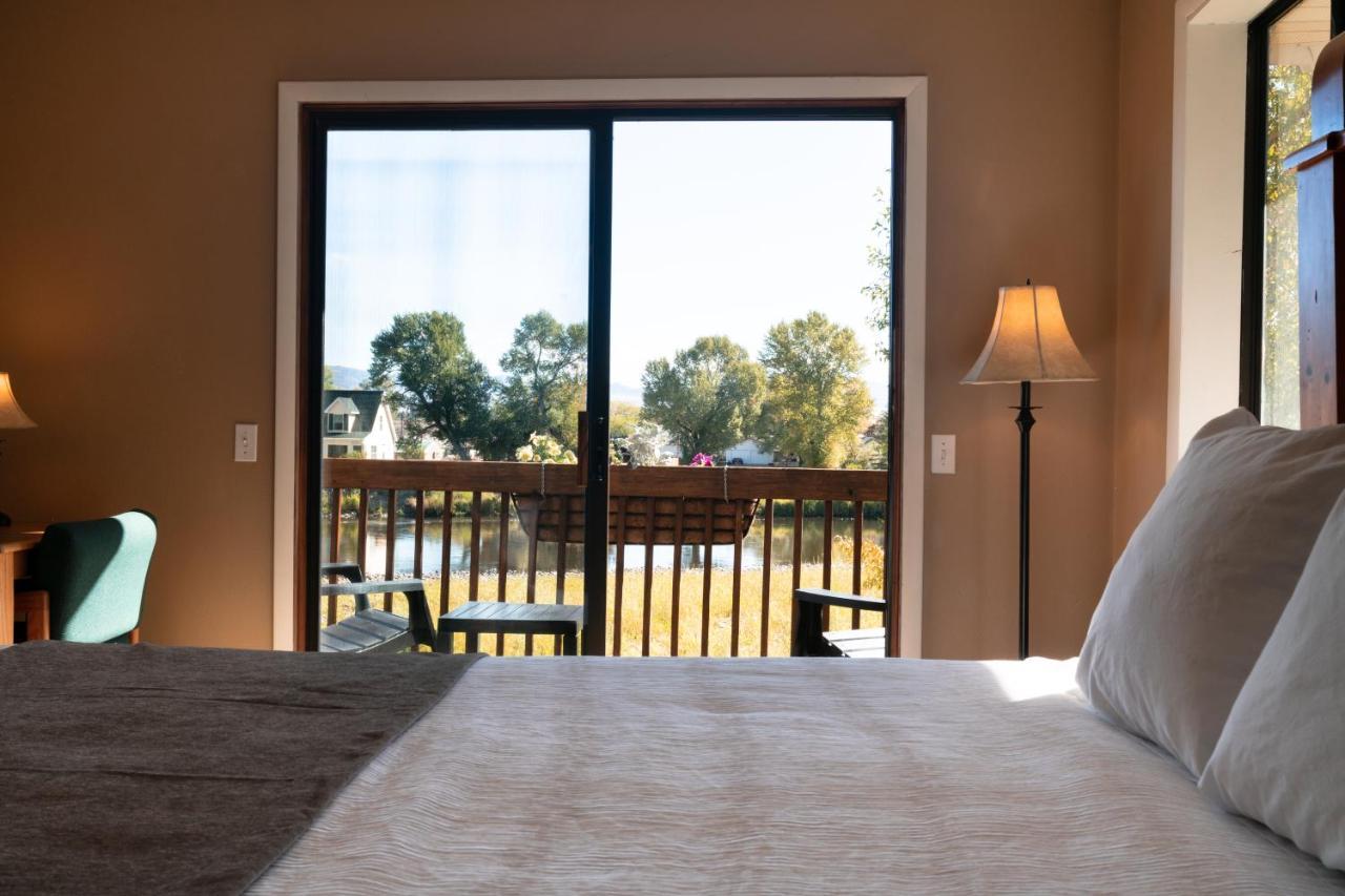 Riviera Motor Lodge Saratoga Extérieur photo