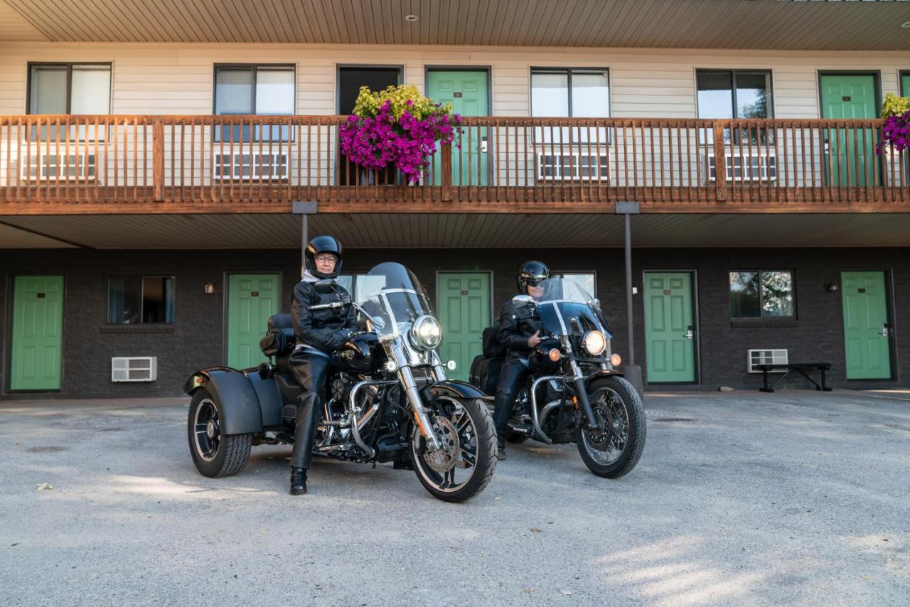 Riviera Motor Lodge Saratoga Extérieur photo