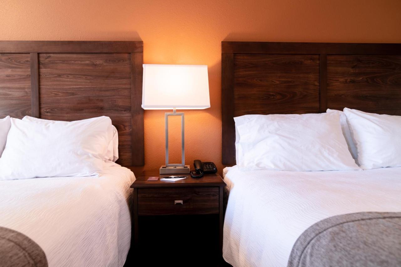 Riviera Motor Lodge Saratoga Extérieur photo